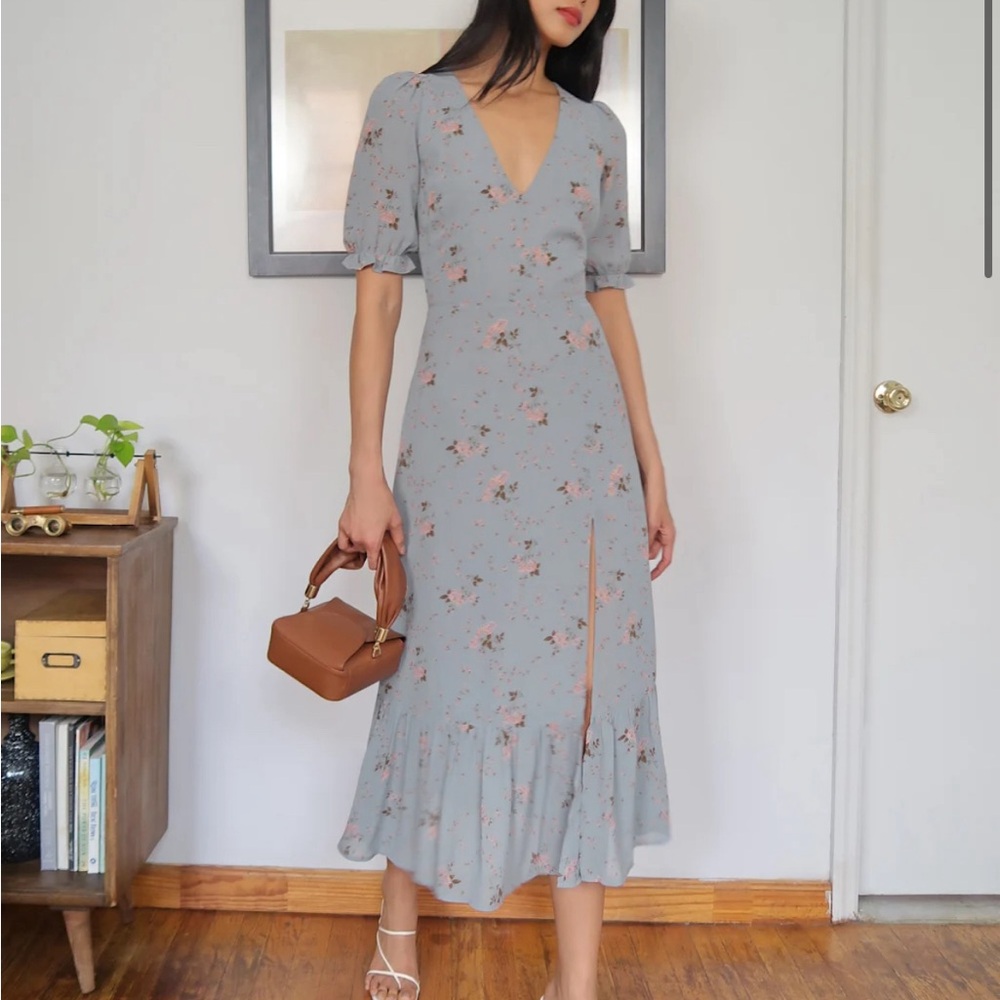 Reformation Nantes floral dusty blue Midi‎ Dress size 6